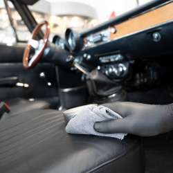 COLOURLOCK Classic Car Leather Care Set – sada na starostlivosť o opotrebovanú kožu veteránov