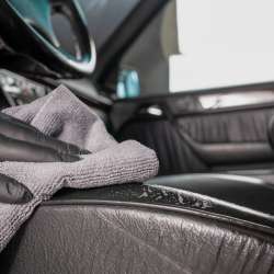 COLOURLOCK Leather Cleaner mild - Jemný čistič kože 1L