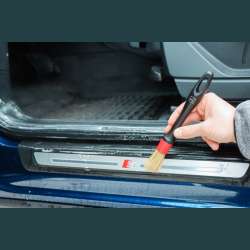 Koch Chemie Interior Brush Red - Hrubý detailingový štetec