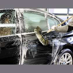 Koch Chemie PreFoam efficient (Pfe) - Penivý predumývač; odstraňovač hmyzu 5L