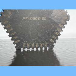 Merač hrúbky nástreku