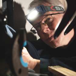 Scangrip I-VIEW - Nastaviteľná čelovka s vysokým výkonom