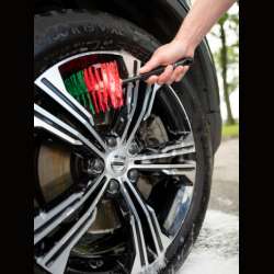 Vikan Alloy Wheel Brush - Jemná kefa na čistenie diskov